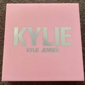 Kylie bronzer